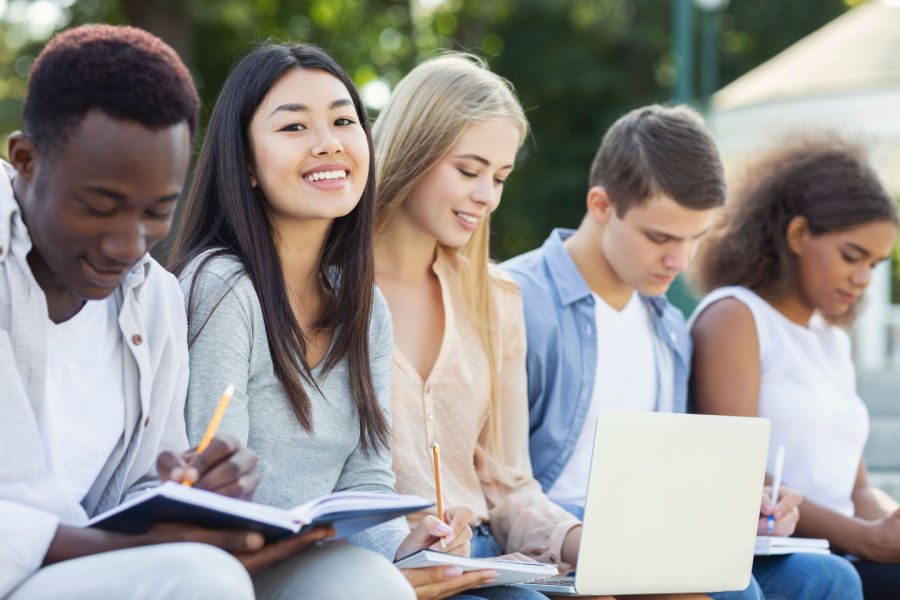Supporting First-Gen Students in Pursuit of Competitive Careers