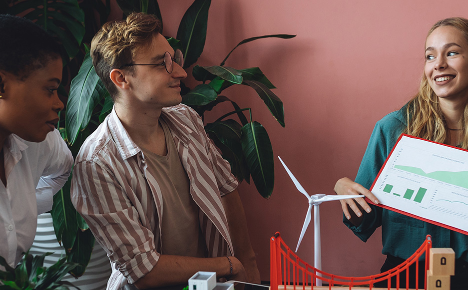 Connecting Students & Employers from Day 1 through Industry Projects